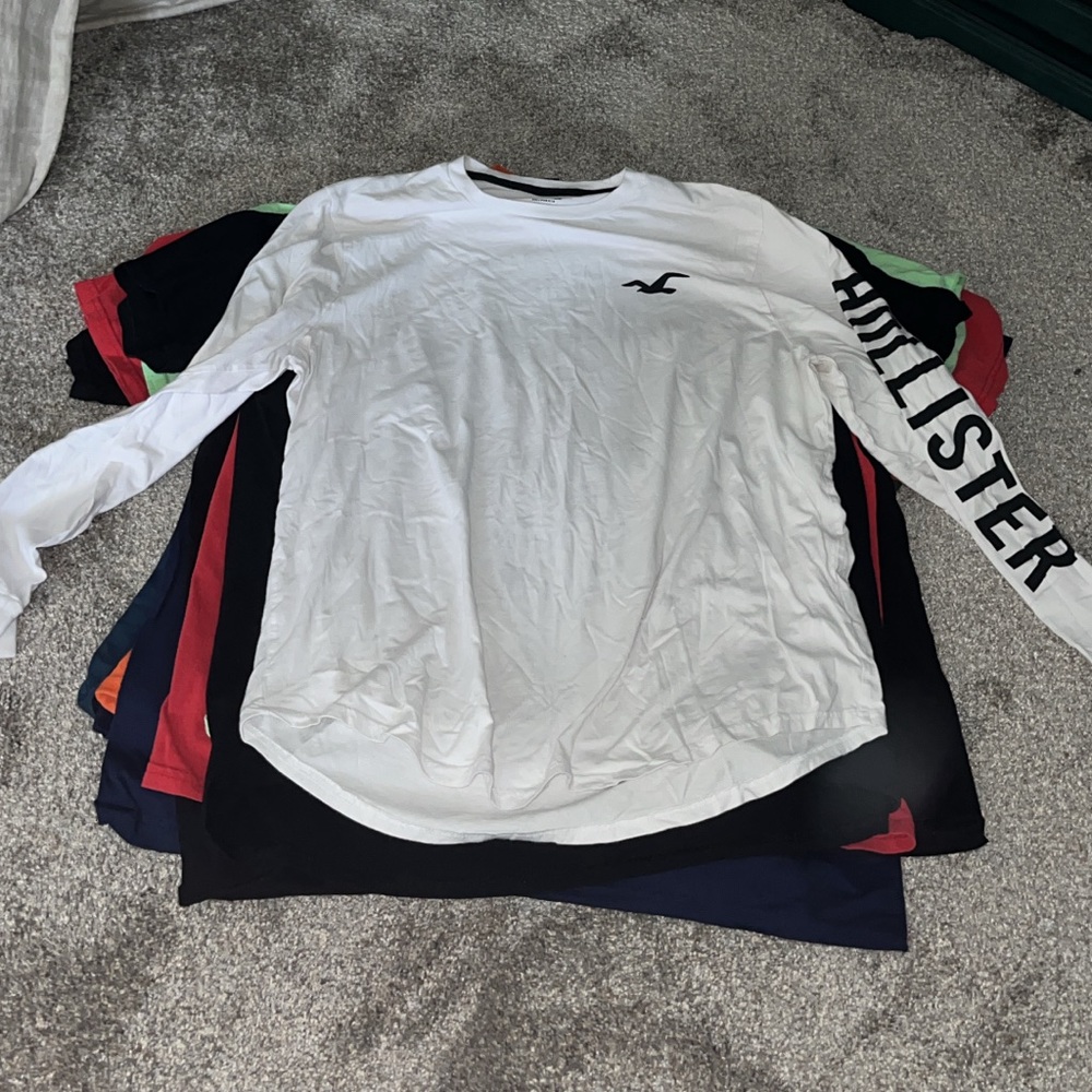 Men’s Hollister White Landscape Long Sleeve Graphic Tee Size XL Extra Large
